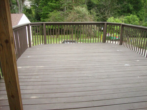 Deck. Stairs to parking area on right. - 458 McConnell St