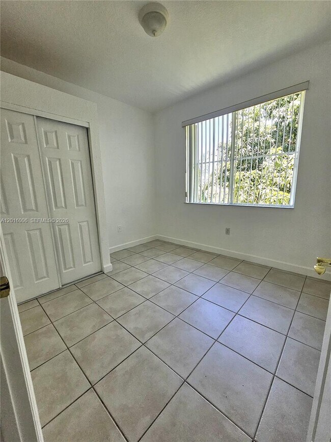 Building Photo - 17720 NW 73rd Ave