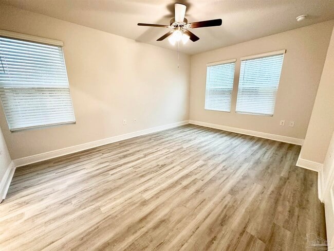 Building Photo - 8630 Meadow Flower Ln