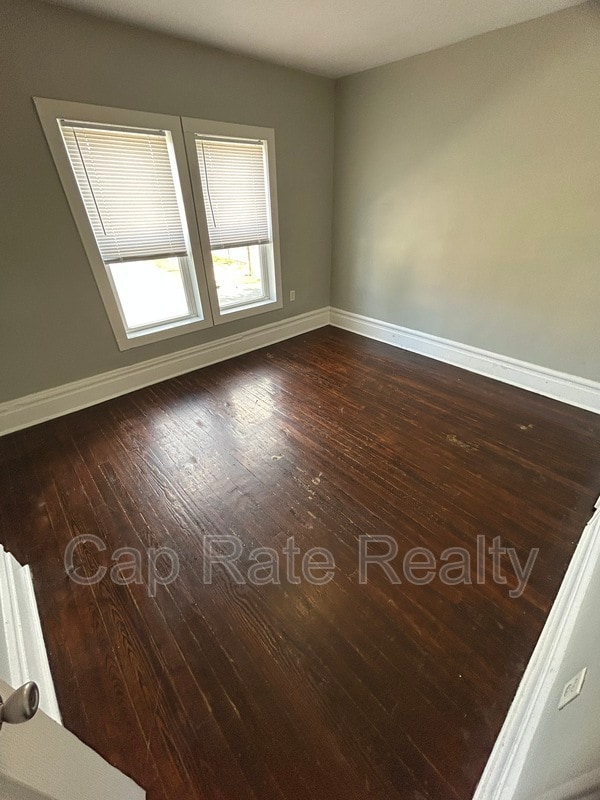 Building Photo - 807 E 2nd Ave