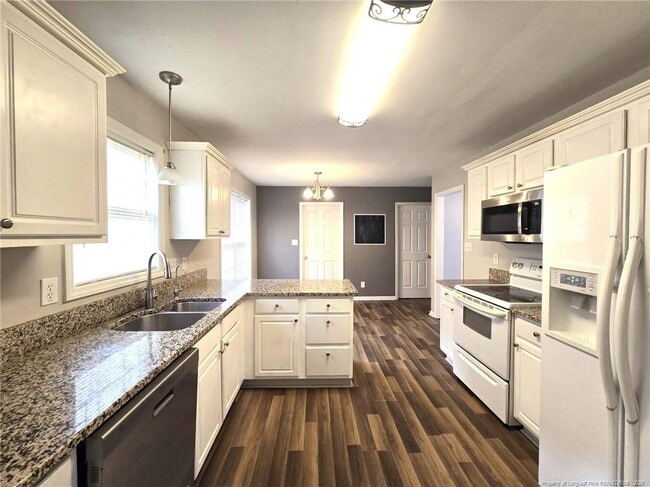 Building Photo - 5527 Rising Ridge Dr