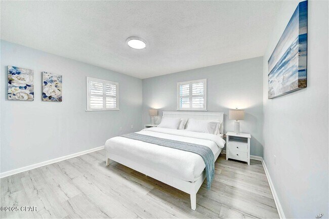 Building Photo - 7308 Sunset Ave