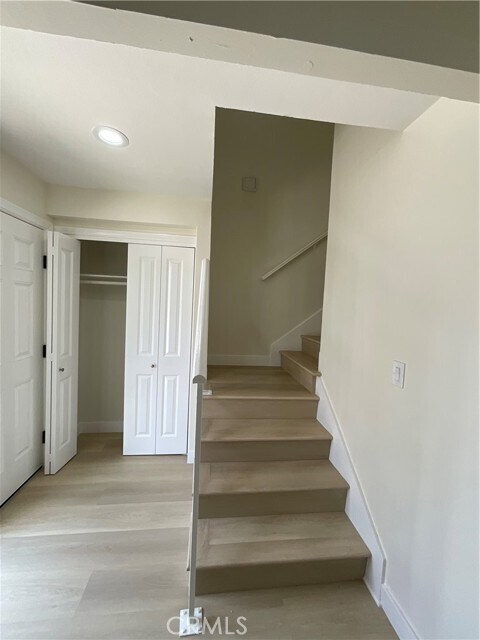 Building Photo - 2641 Santa Ana Ave