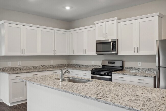 Building Photo - 15642 Honey Cv Dr