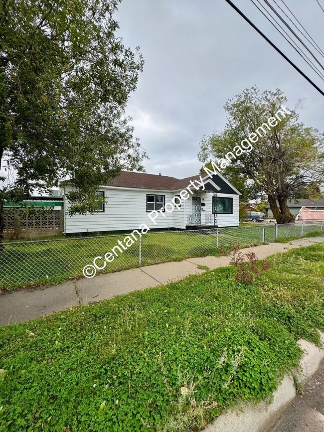Building Photo - Cute 3 Bedroom Home for Rent!