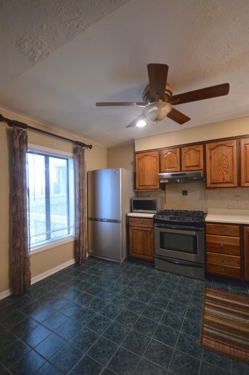 Building Photo - Updated Terrace Level 2 BR/ 2 BA Condo in ...