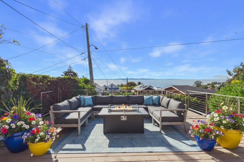 Building Photo - 2282 Whitney Ave