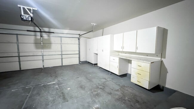 Building Photo - Upgraded Single-Story Home in Summerlin | 3 Bed, 2 Bath