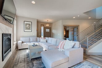 Building Photo - 2338 Gallatin Green Blvd