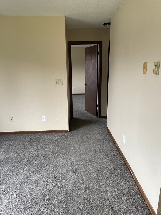 Hallway - Kaiser East Apartments