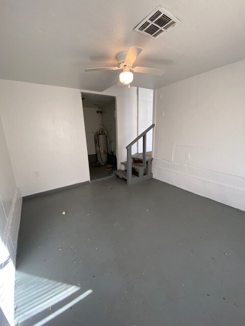 Building Photo - 2927 SW 21st St