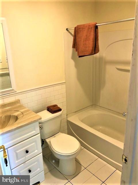 Building Photo - 530 N Front St