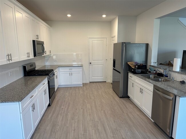 Building Photo - 15214 Canyon Rapids Rd