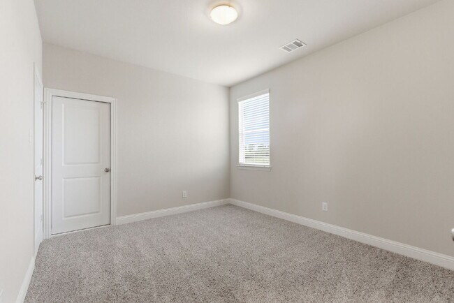 Building Photo - "Open-Concept 4-Bedroom, 2.5-Bath with Designer Finishes and Peaceful Greenbelt Views!"