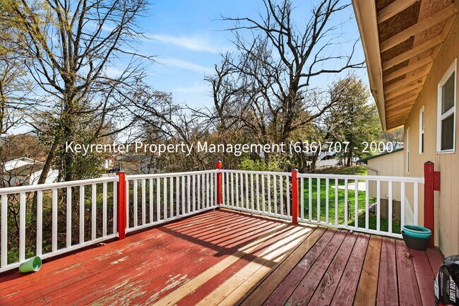 Building Photo - Beautiful Updated 3 Bedroom Home!