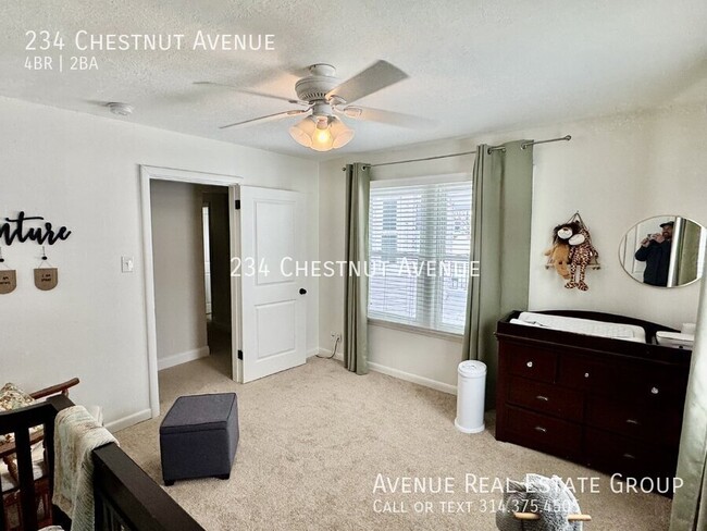 Building Photo - Charming 4-Bedroom Retreat on Chestnut Ave...