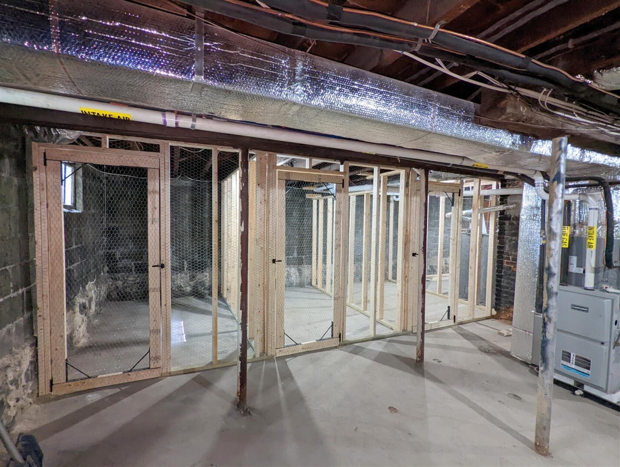 Building Photo - 8 Lowell Cir