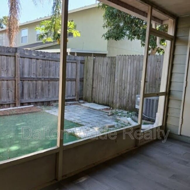 Building Photo - 1517 Chateaux De Ville Ct