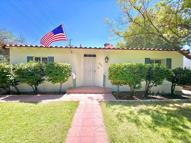 Building Photo - Cozy 2-Bedroom Home in San Bernardino $2,6...