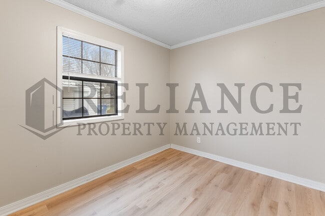 Building Photo - 235 Trout Ave