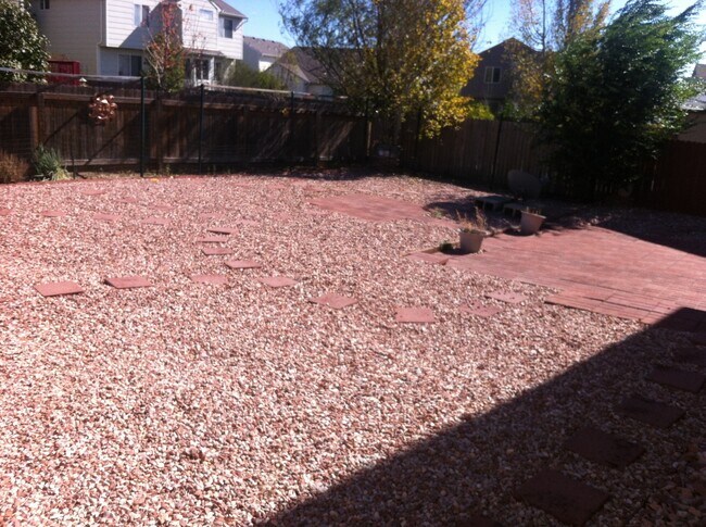 Primary Photo - Stetson Hills 3 bedroom House