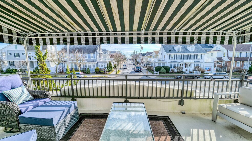 Building Photo - 7501 Ventnor Ave