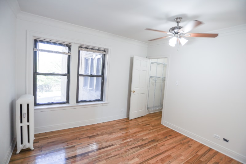 Building Photo - 4258 N Clark St