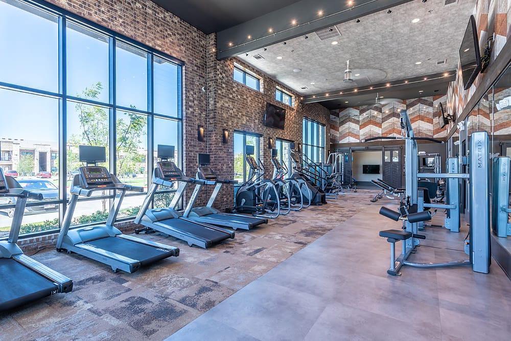 Building Photo - 6300 F 423