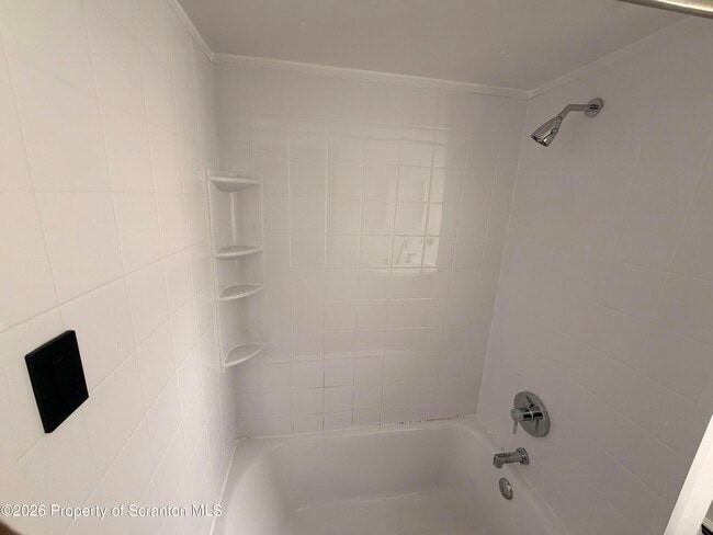 Building Photo - 149 Tompkins St