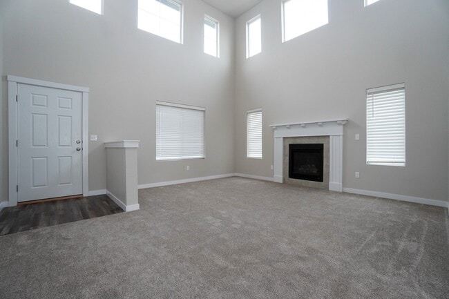 Building Photo - 13776 S Piano Ave