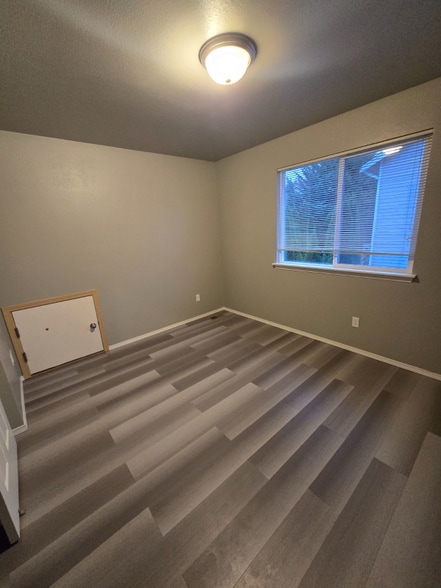 Building Photo - 12810 15th Pl W