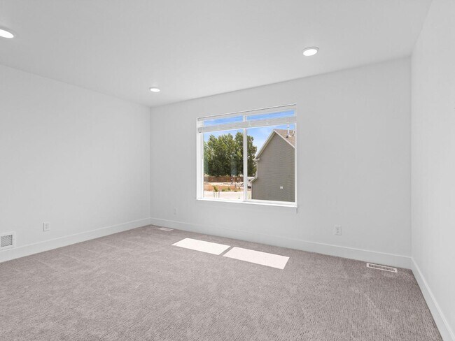 Building Photo - 2986 Sydney Dr