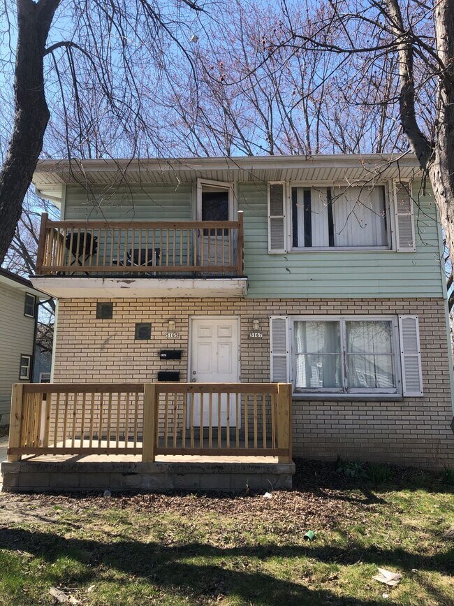 Primary Photo - 5165-5167 N 45th St