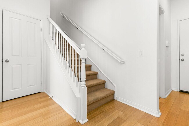 Building Photo - Paseo del Sol Charmer with Private Yard and Community Pool