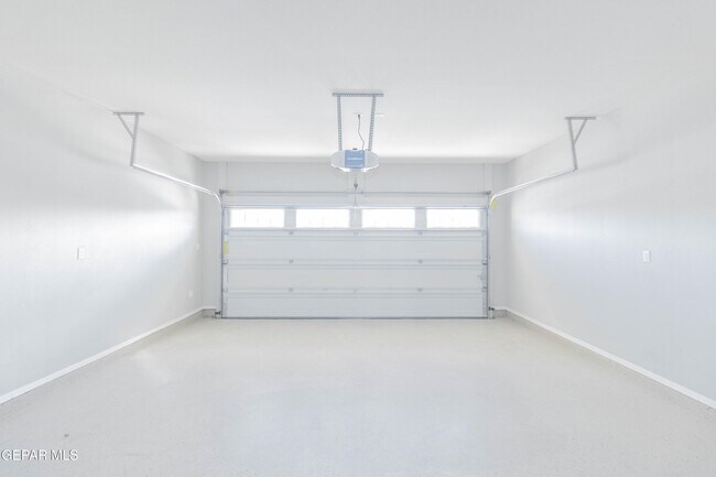 Building Photo - 13815 Paseo De Plata Dr