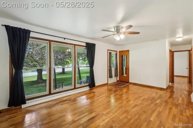 Building Photo - 3005 S Hickory Ridge Rd