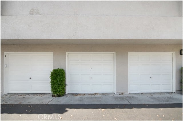 Building Photo - 49 Whippoorwill Ln