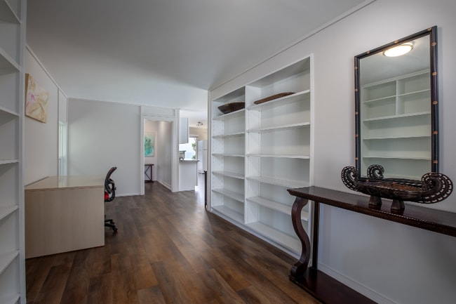 Building Photo - 1603A Paula Dr