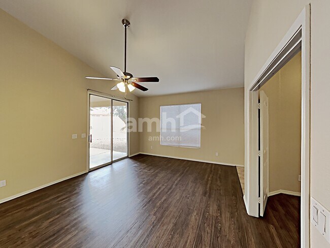 Building Photo - 12751 W Palm Ln