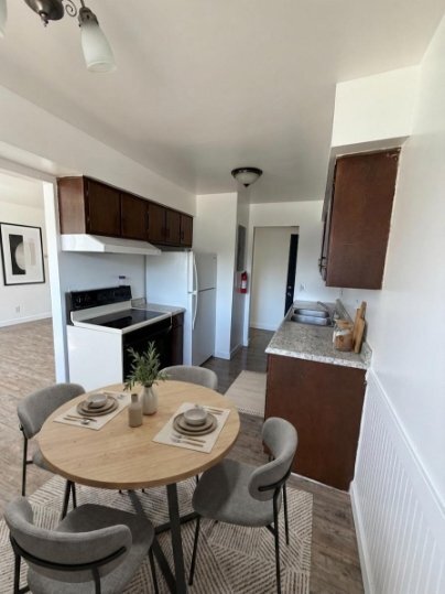 Building Photo - 744 E Michigan Ave