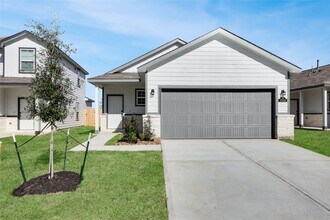 Building Photo - 17022 Pandora Wy