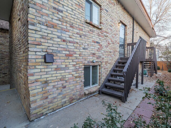 Building Photo - 1390 Everett Ct