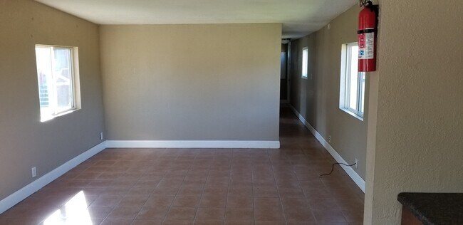 Building Photo - 315 Todds Ferry Rd