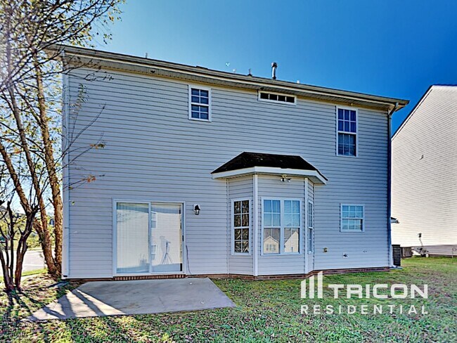 Building Photo - 9200 Bradstreet Commons Way