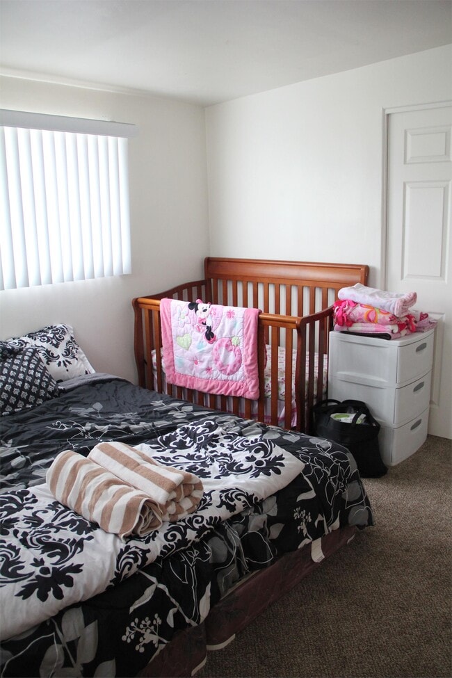 Building Photo - 545 N 800 E