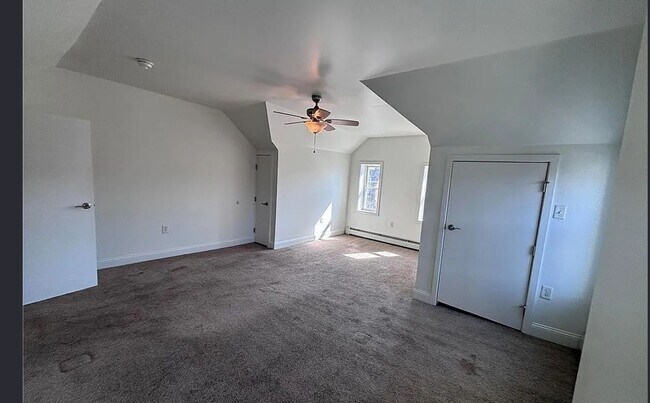 Building Photo - 69 E Goepp St