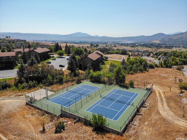 Building Photo - 3615 N Wolf Ldg Dr