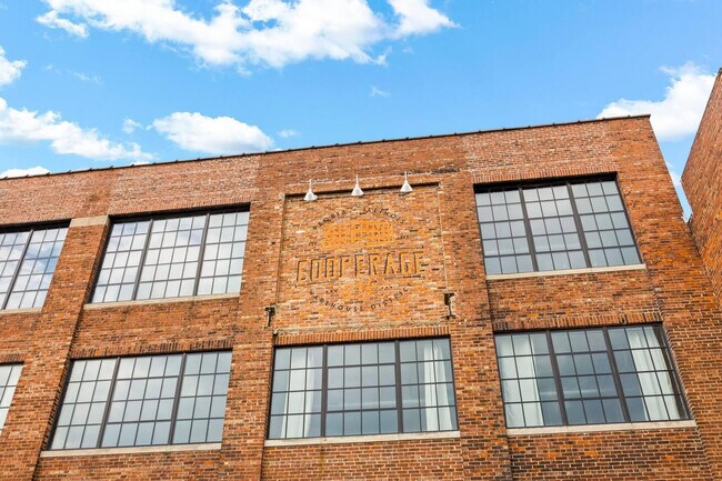 Building Photo - 1216 SW Adams St