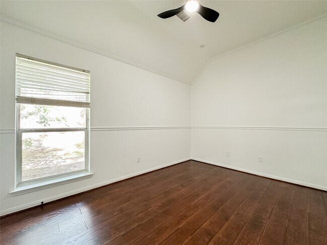 Building Photo - 93 N Acacia Park Cir