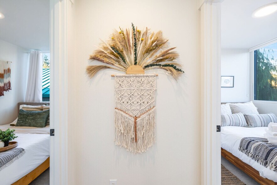 Building Photo - 65 W Dravus St